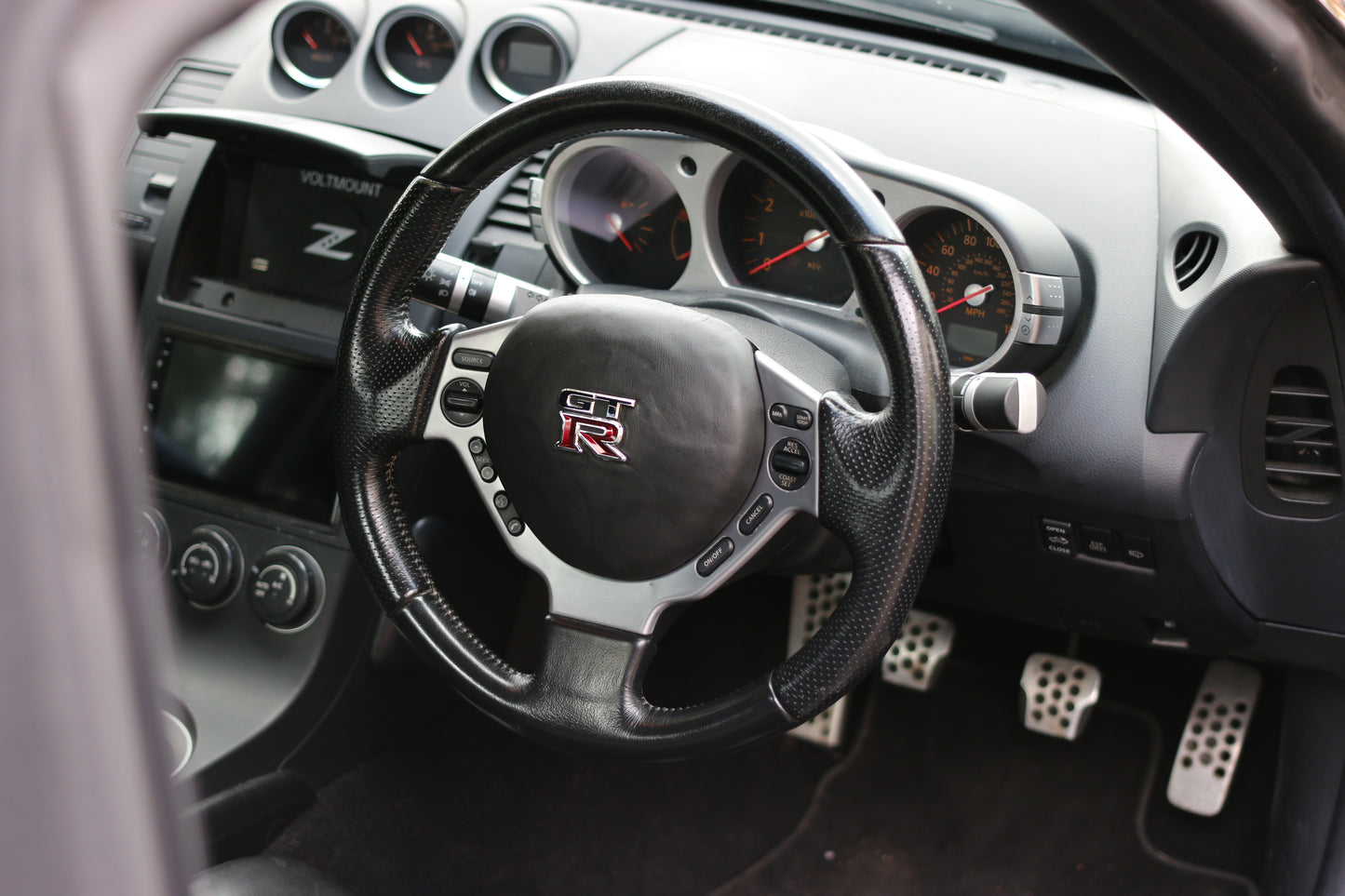 350Z GTR Steering Wheel Upgrade