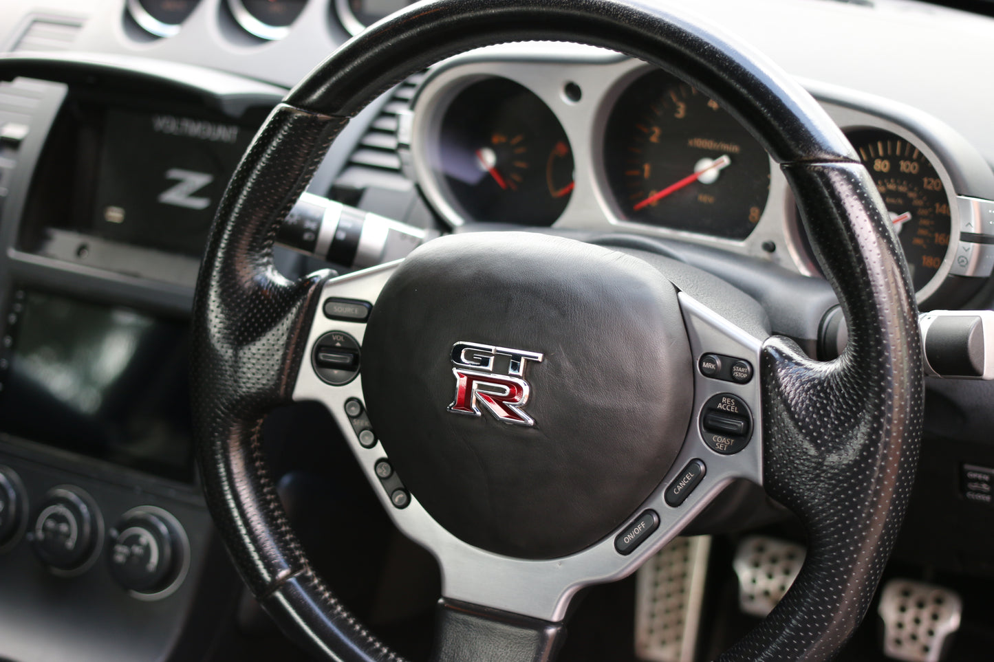 350Z GTR Steering Wheel Upgrade