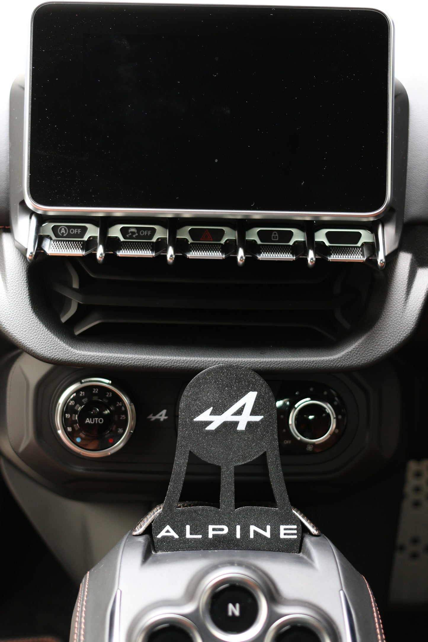 Alpine A110 MagSafe Charger Phone Holder