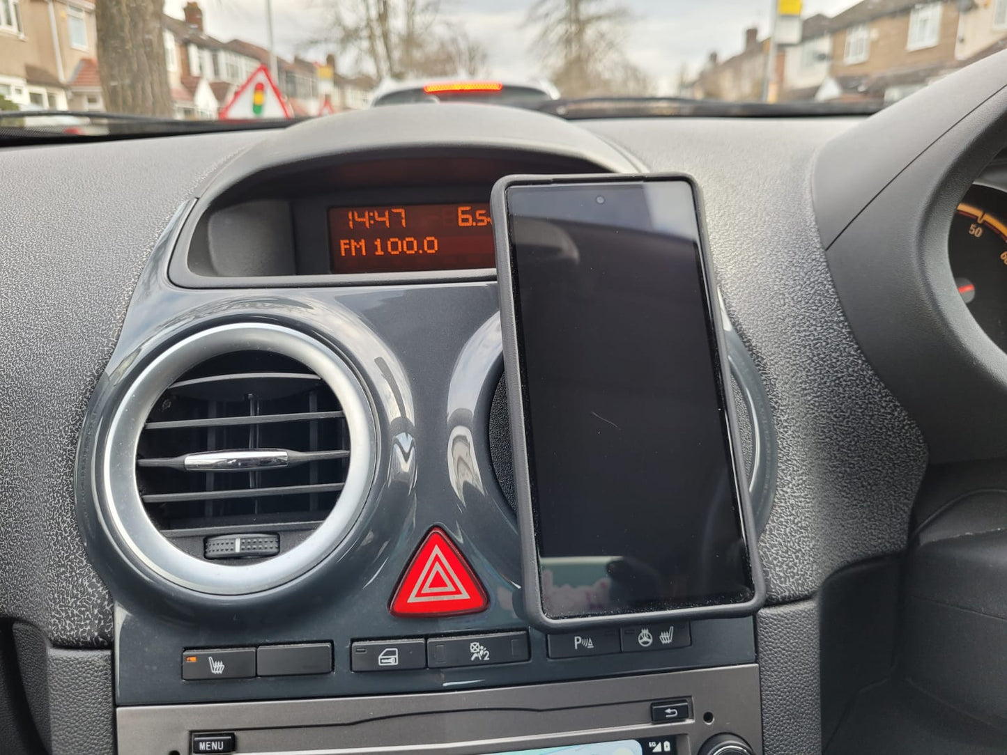 Vauxhall Corsa D MagSafe Charger Phone Holder