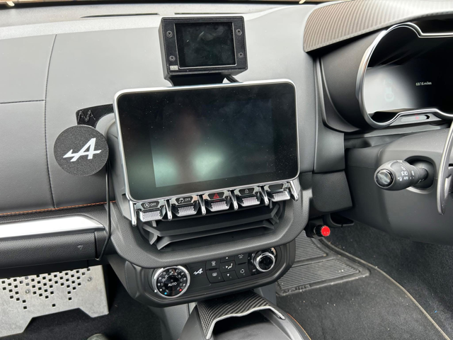 Alpine A110 MagSafe Phone Holder with Tractive Suspension Screen Holder
