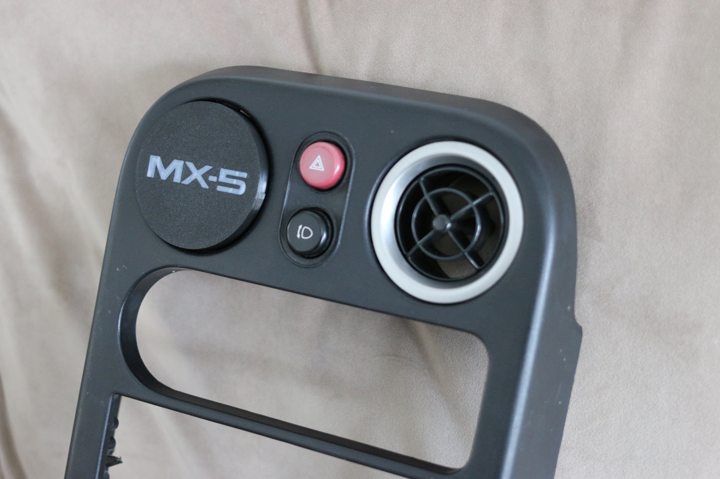 Mazda MX5 MK1 NA MagSafe Charger Phone Holder