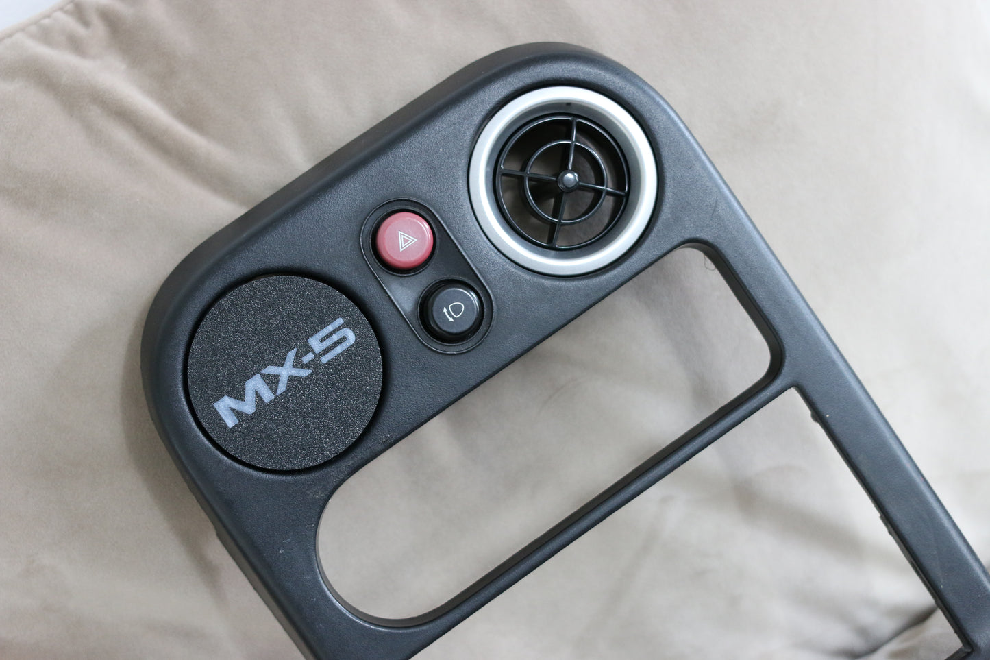 Mazda MX5 MK1 NA MagSafe Charger Phone Holder
