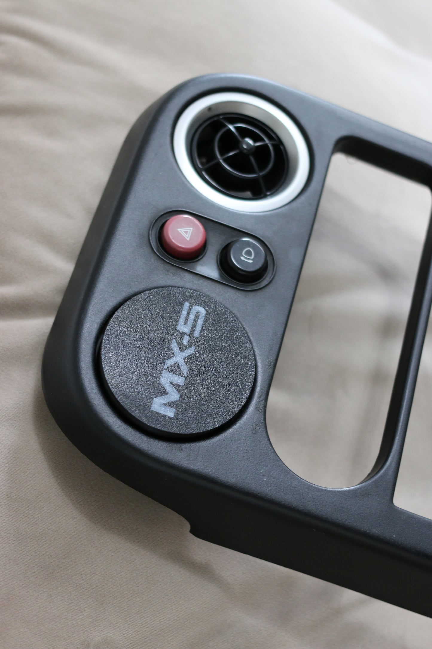 Mazda MX5 MK1 NA MagSafe Charger Phone Holder