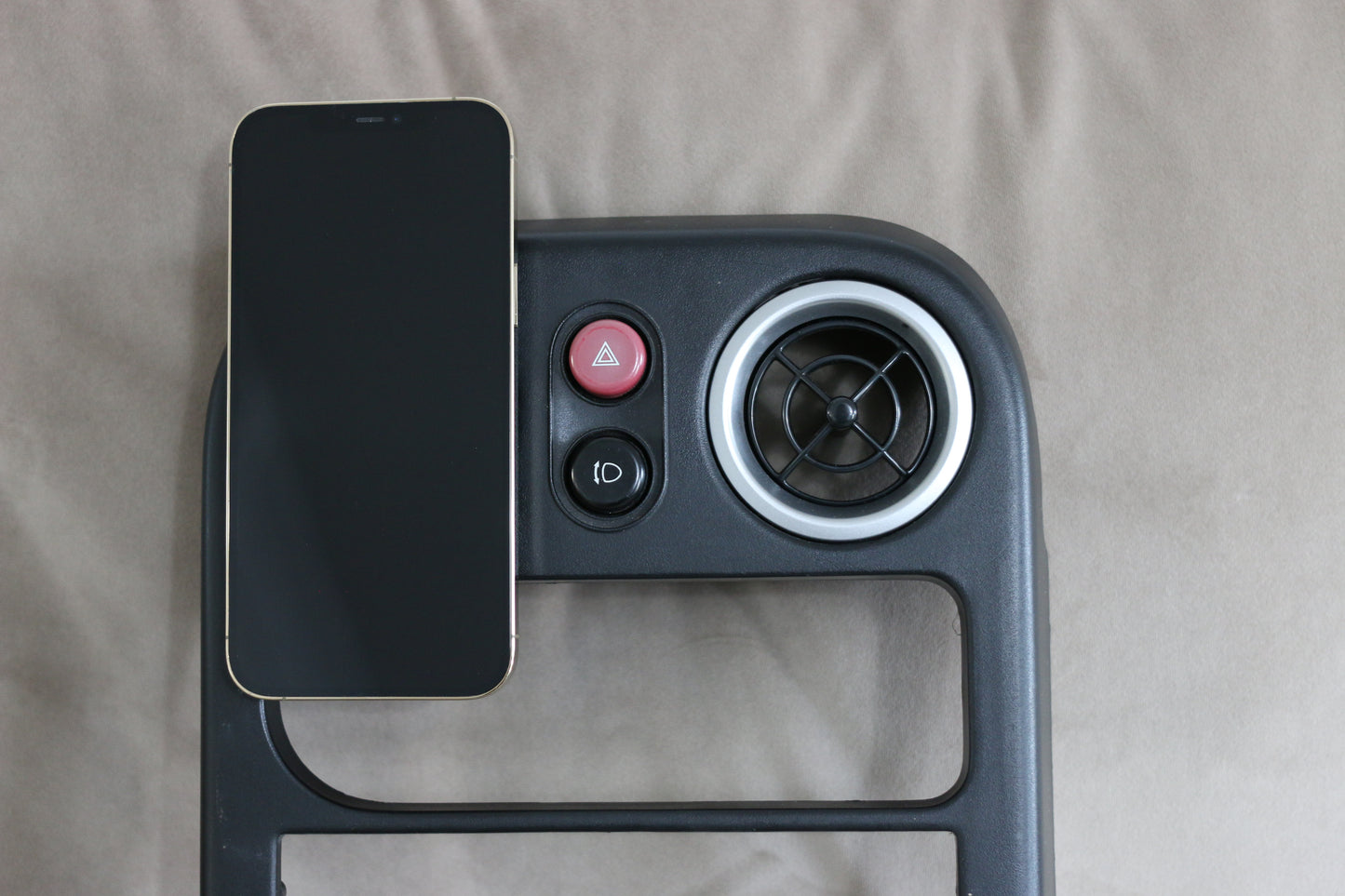 Mazda MX5 MK1 NA MagSafe Charger Phone Holder