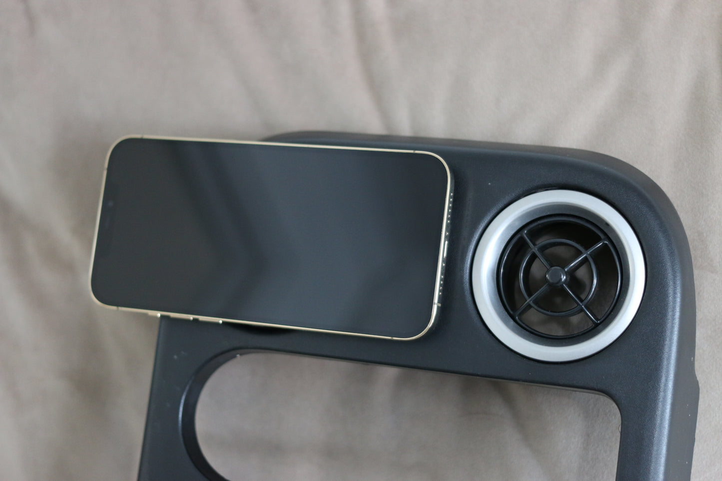 Mazda MX5 MK1 NA MagSafe Charger Phone Holder