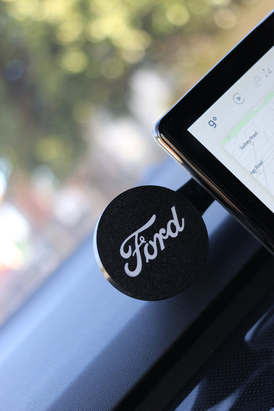 Ford Focus 2021- VoltMount MagSafe Charger Phone Holder