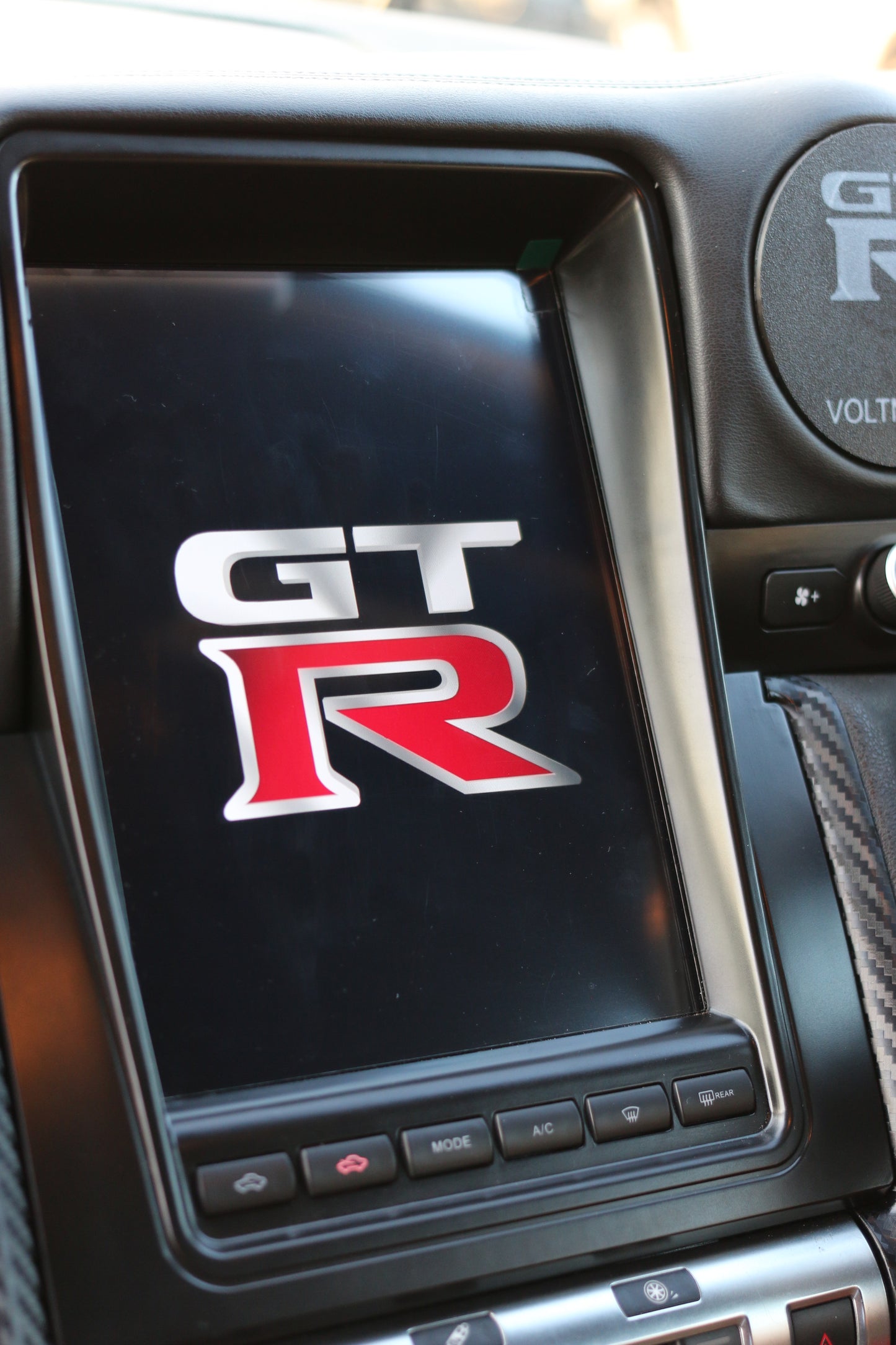 GTR R35 VMount 10 inch Screen