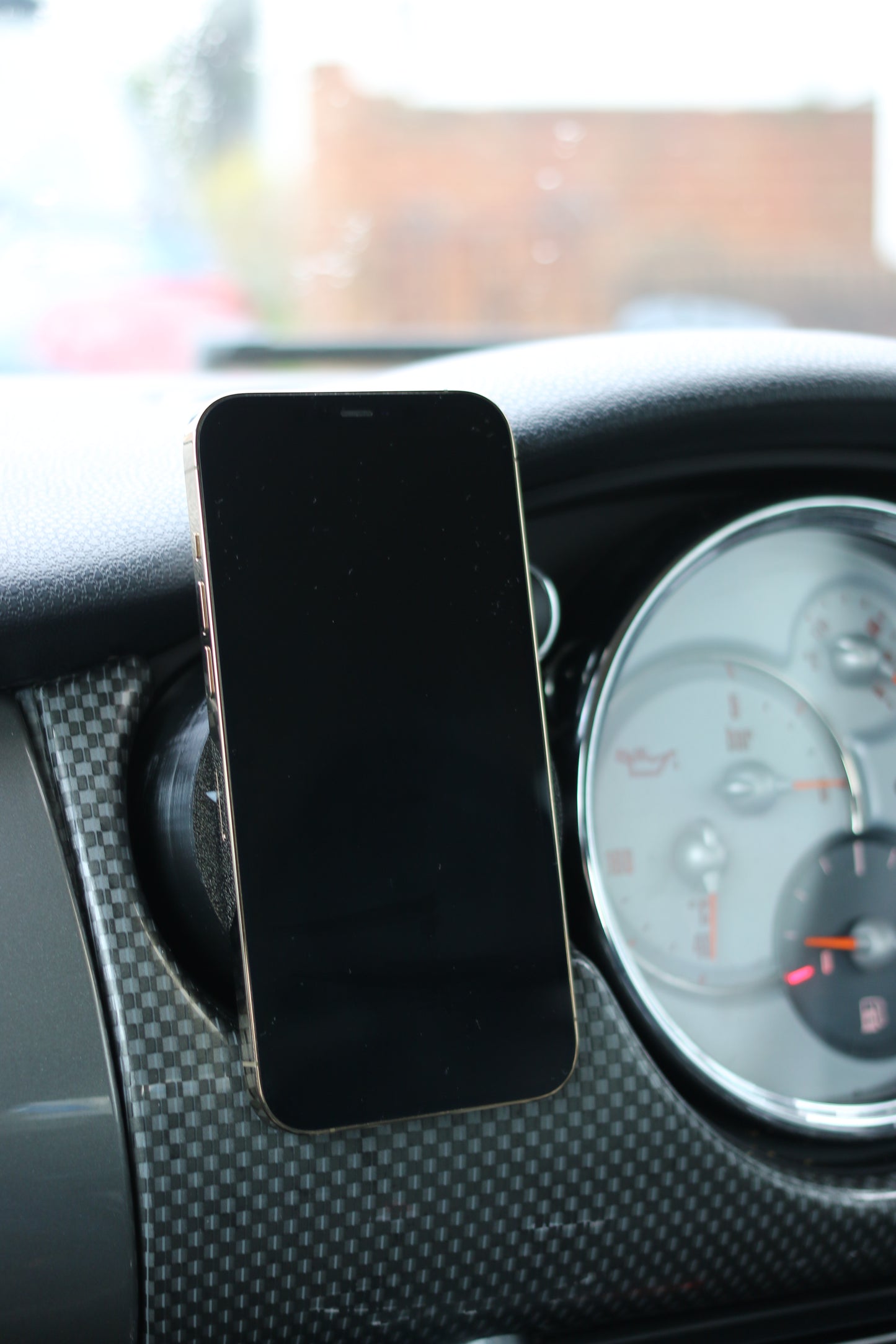 Mini Cooper R50 MagSafe Charger Phone Holder