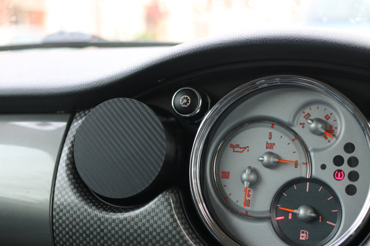 Mini Cooper R50 MagSafe Charger Phone Holder