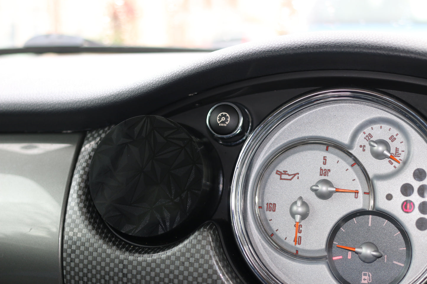 Mini Cooper R50 MagSafe Charger Phone Holder