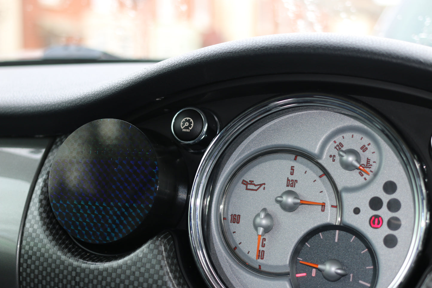 Mini Cooper R50 MagSafe Charger Phone Holder
