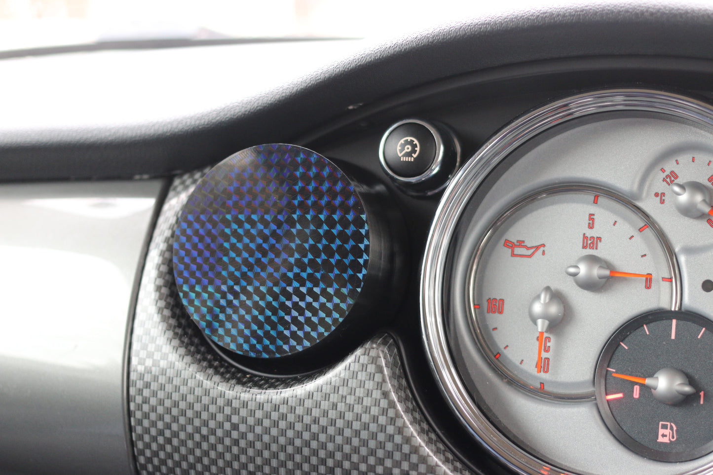 Mini Cooper R50 MagSafe Charger Phone Holder