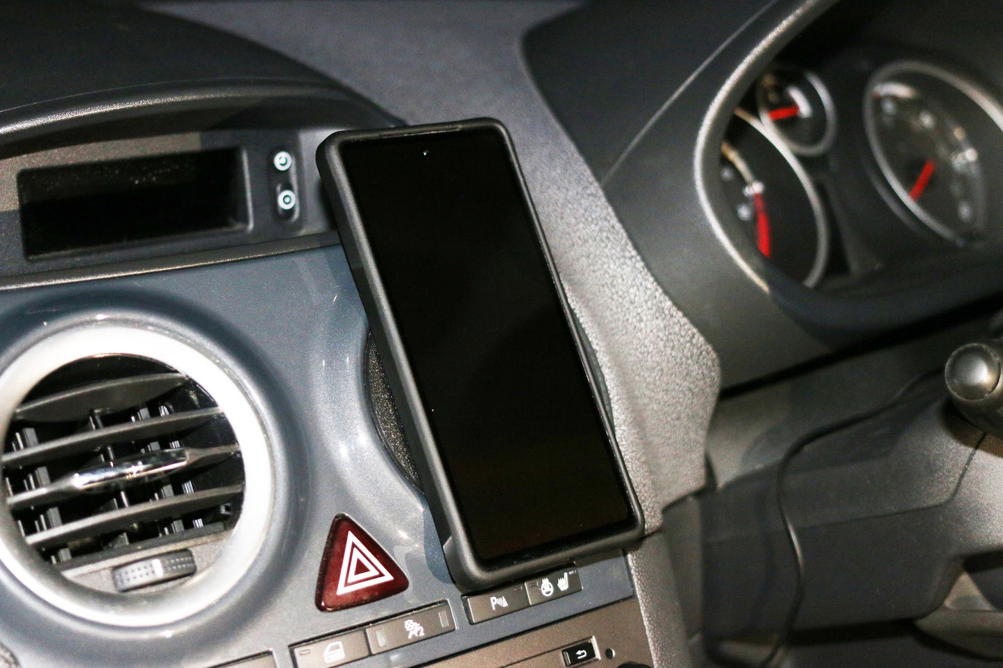 Vauxhall Corsa D MagSafe Charger Phone Holder