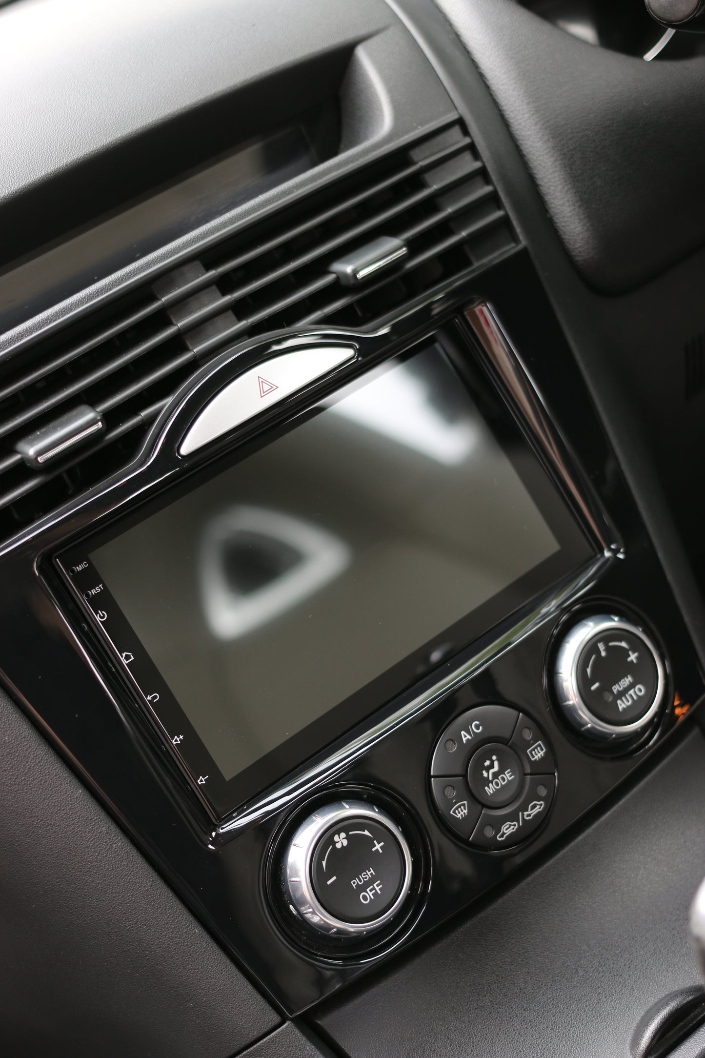 Mazda RX8 CarPlay Android Auto Screen 2003 - 2008