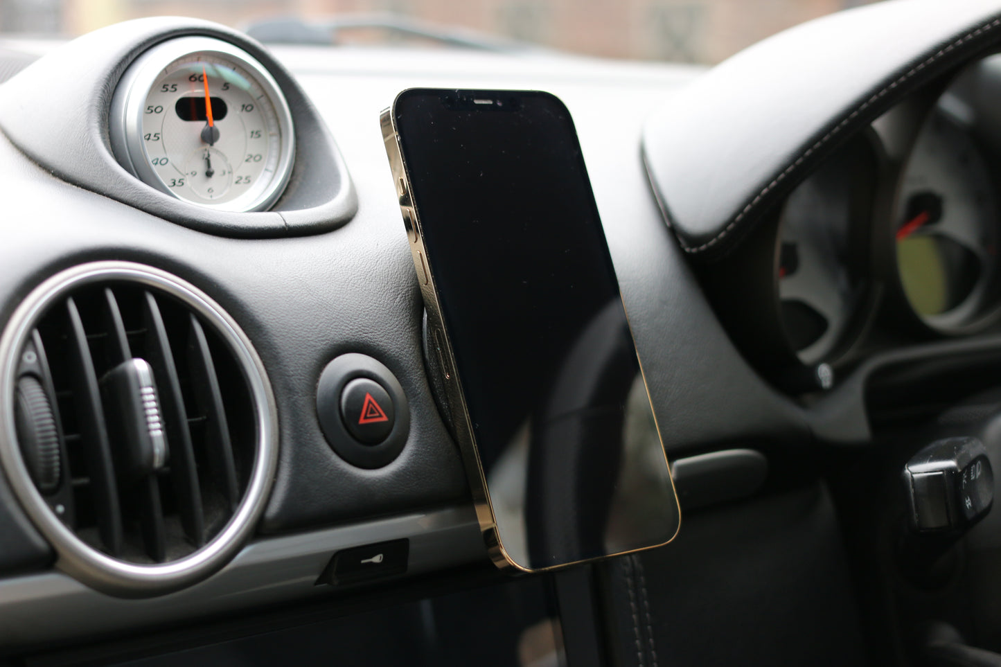 987 Boxster Cayman MagSafe Charger Phone Holder