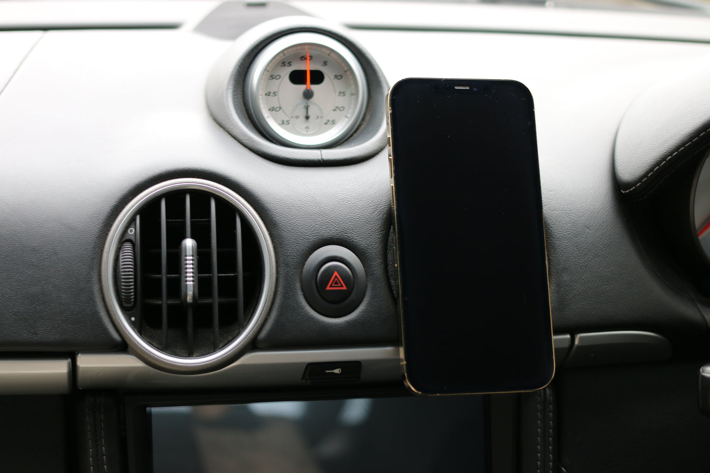987 Boxster Cayman MagSafe Charger Phone Holder