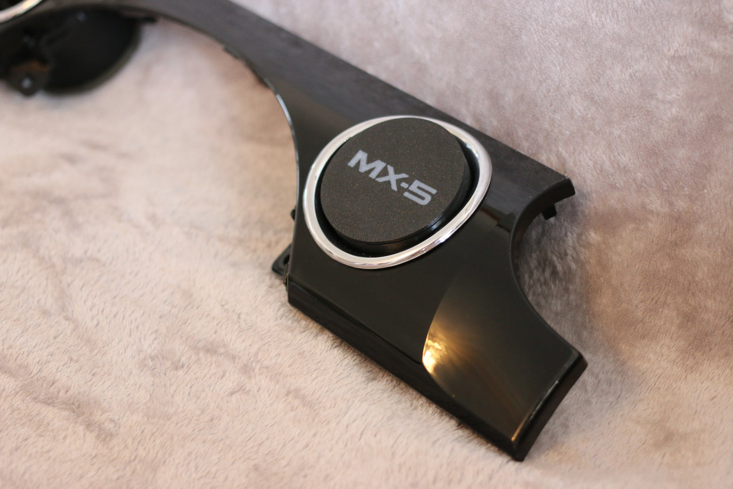 Mazda MX5 MK3 NC MagSafe Charger Phone Holder