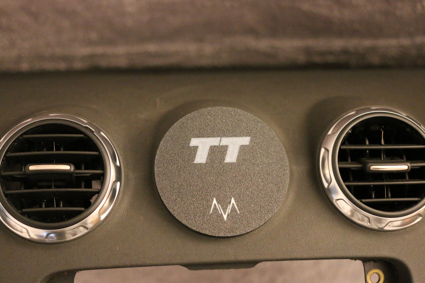 Audi TT MK2 MagSafe Charger Phone Holder