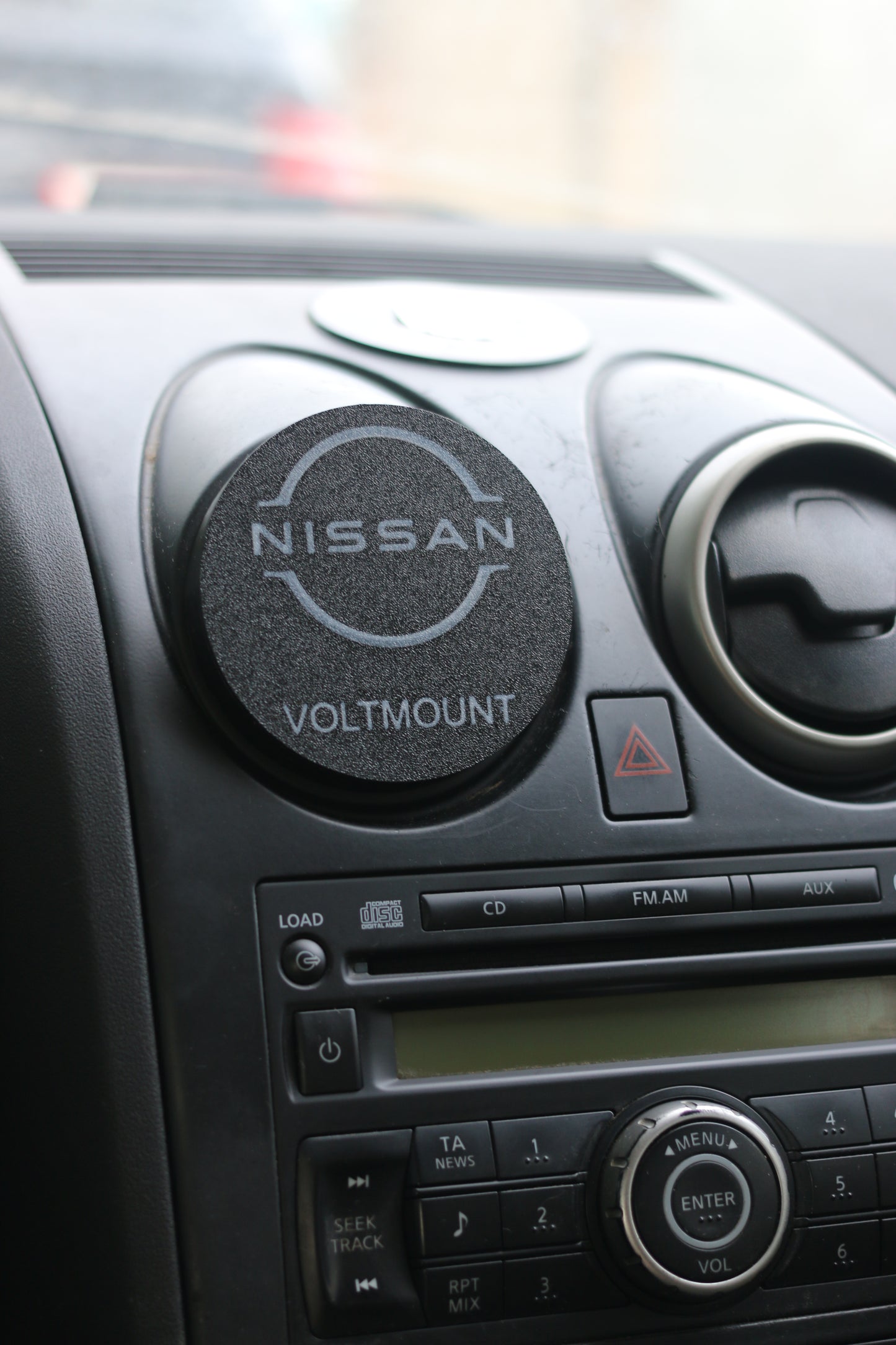 Nissan Qashqai 2006-2013 MagSafe Charger Phone Holder