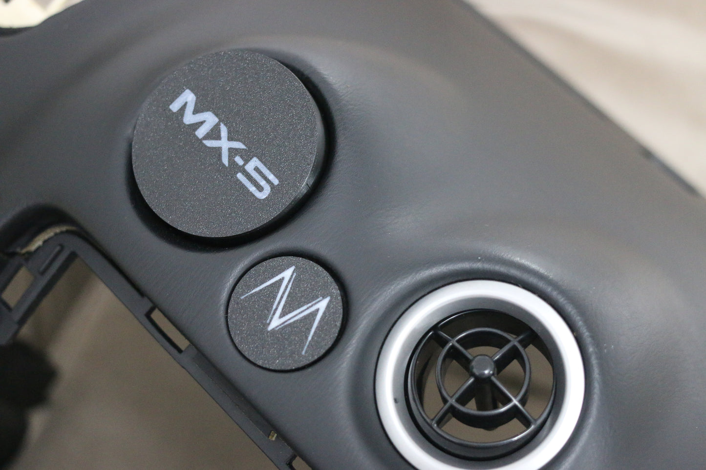 Mazda MX5 MK2 NB MagSafe Charger Phone Holder