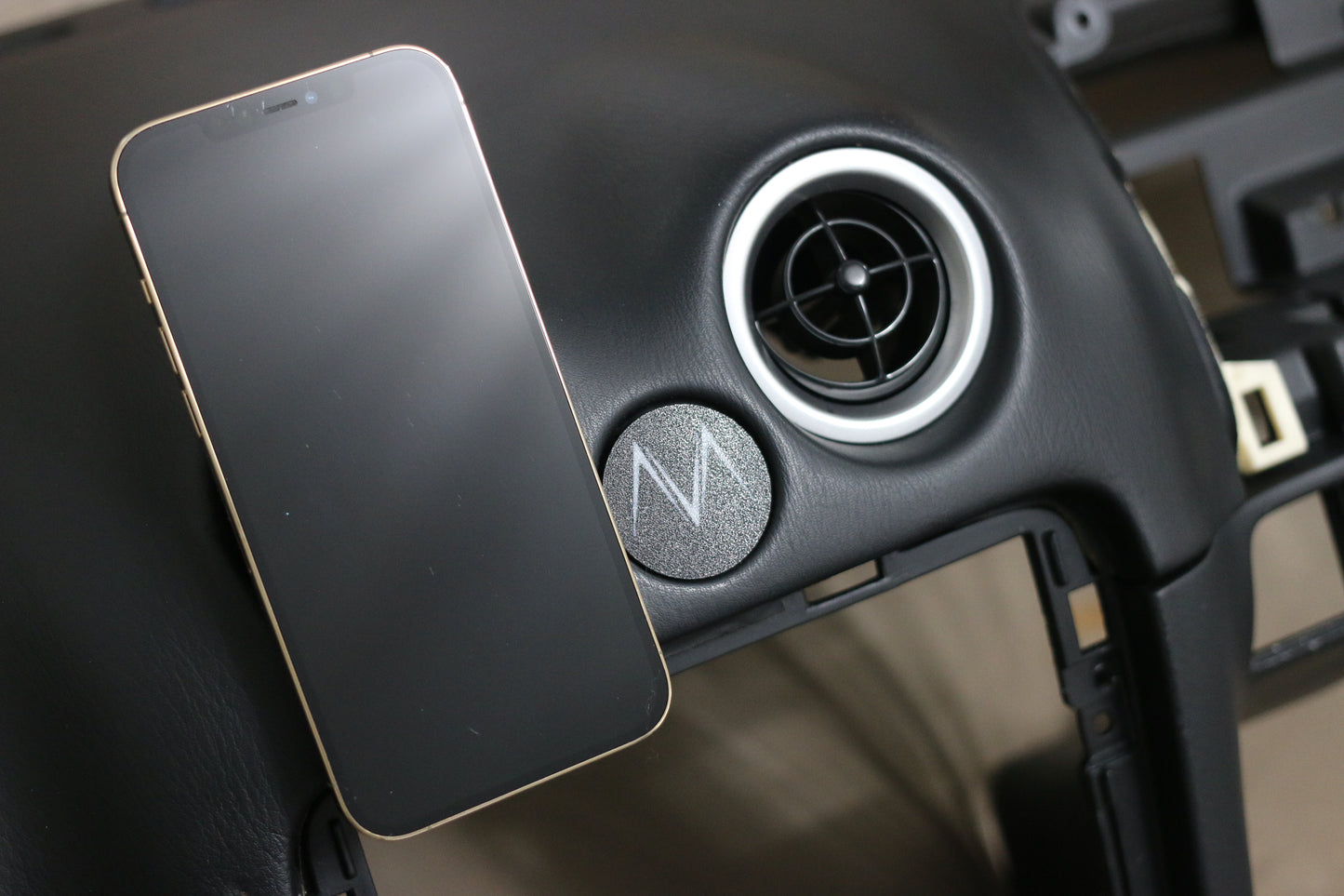 Mazda MX5 MK2 NB MagSafe Charger Phone Holder