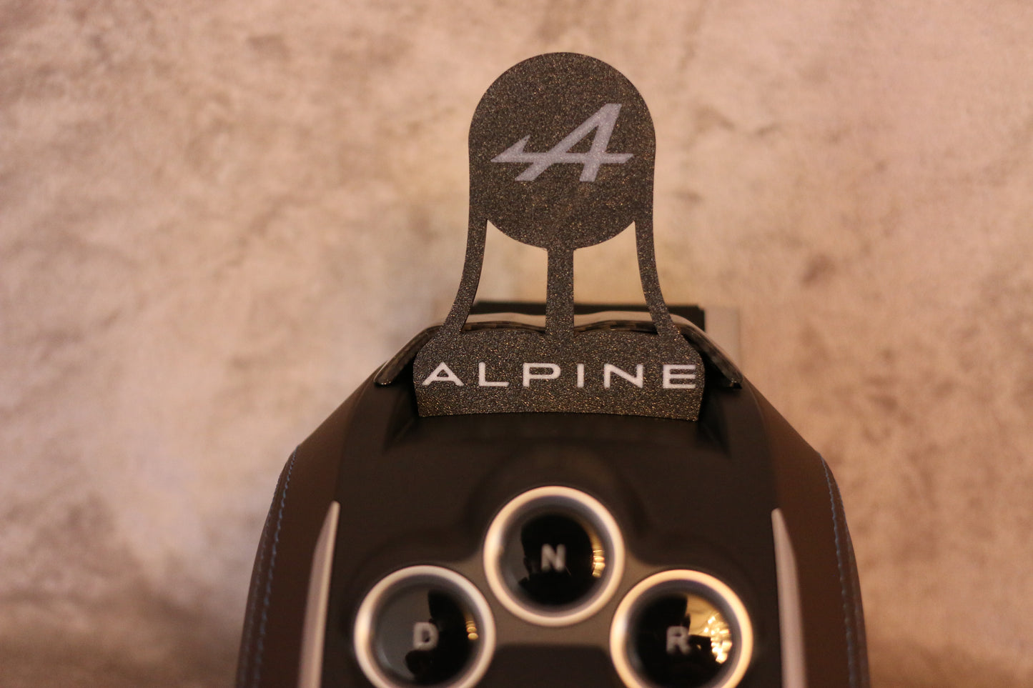 Alpine A110 MagSafe Charger Phone Holder